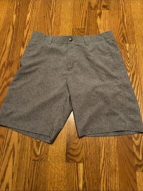 Callaway Men's Flat Front Golf Shorts in Heathered Charcoal